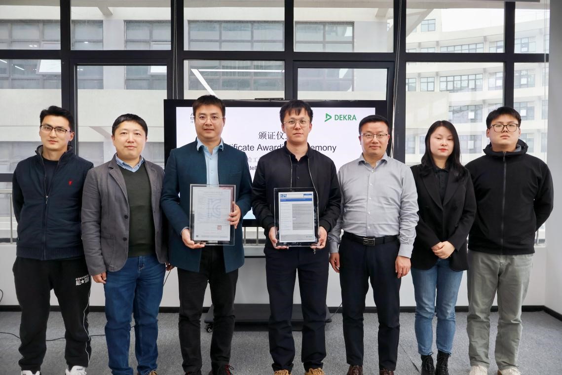 Aoting SW55 A Commercial Cleaning Robot Earns Global Certifications