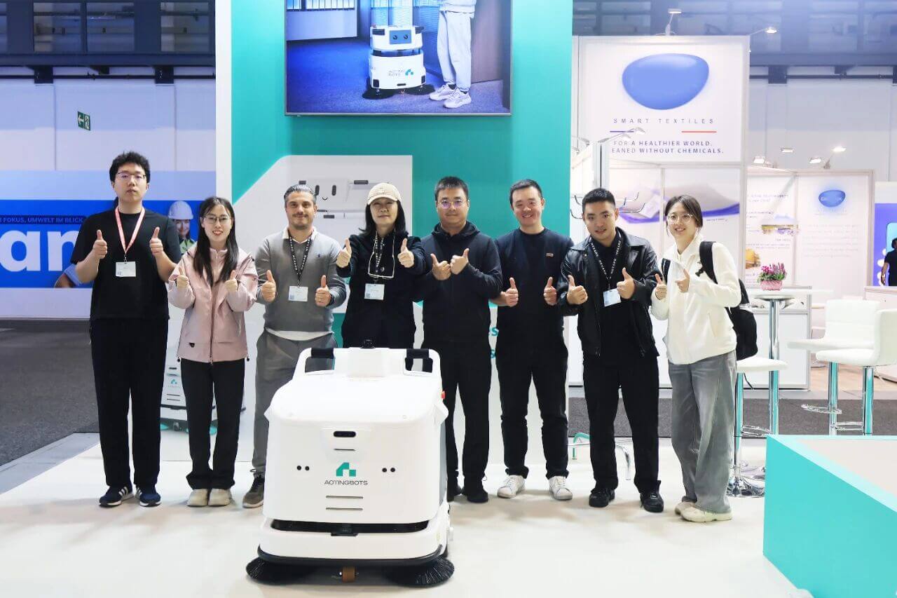 AOTINGBOTS Shines at CMS Berlin 2025 with Its Waterless Cleaning Innovations